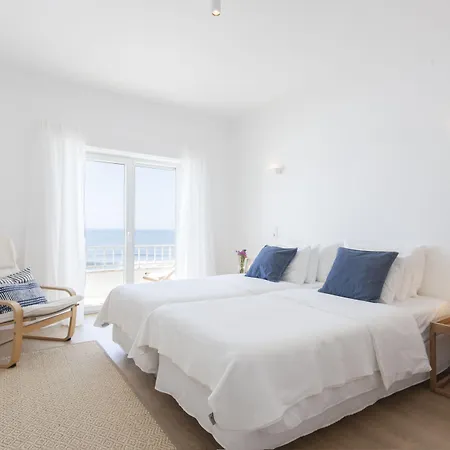 Blue Buddha & إيريسييرا